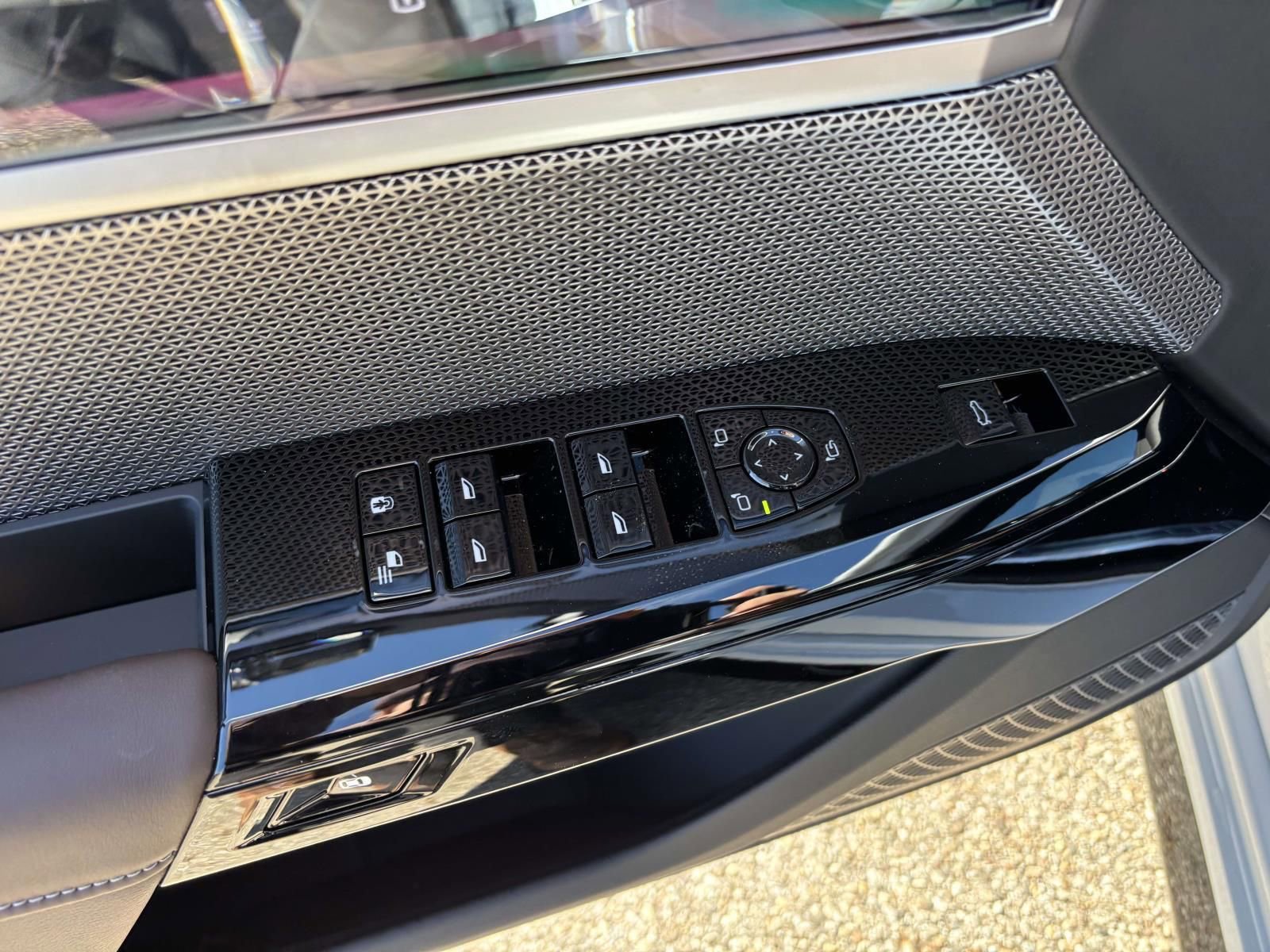 New 2026 BMW 760i xDrive AWD/4WD image 14