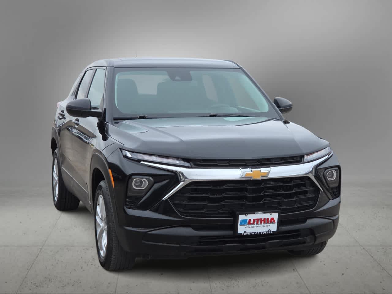 Used 2024 Chevrolet TrailBlazer LS w/ LS Convenience Package AWD/4WD image 3