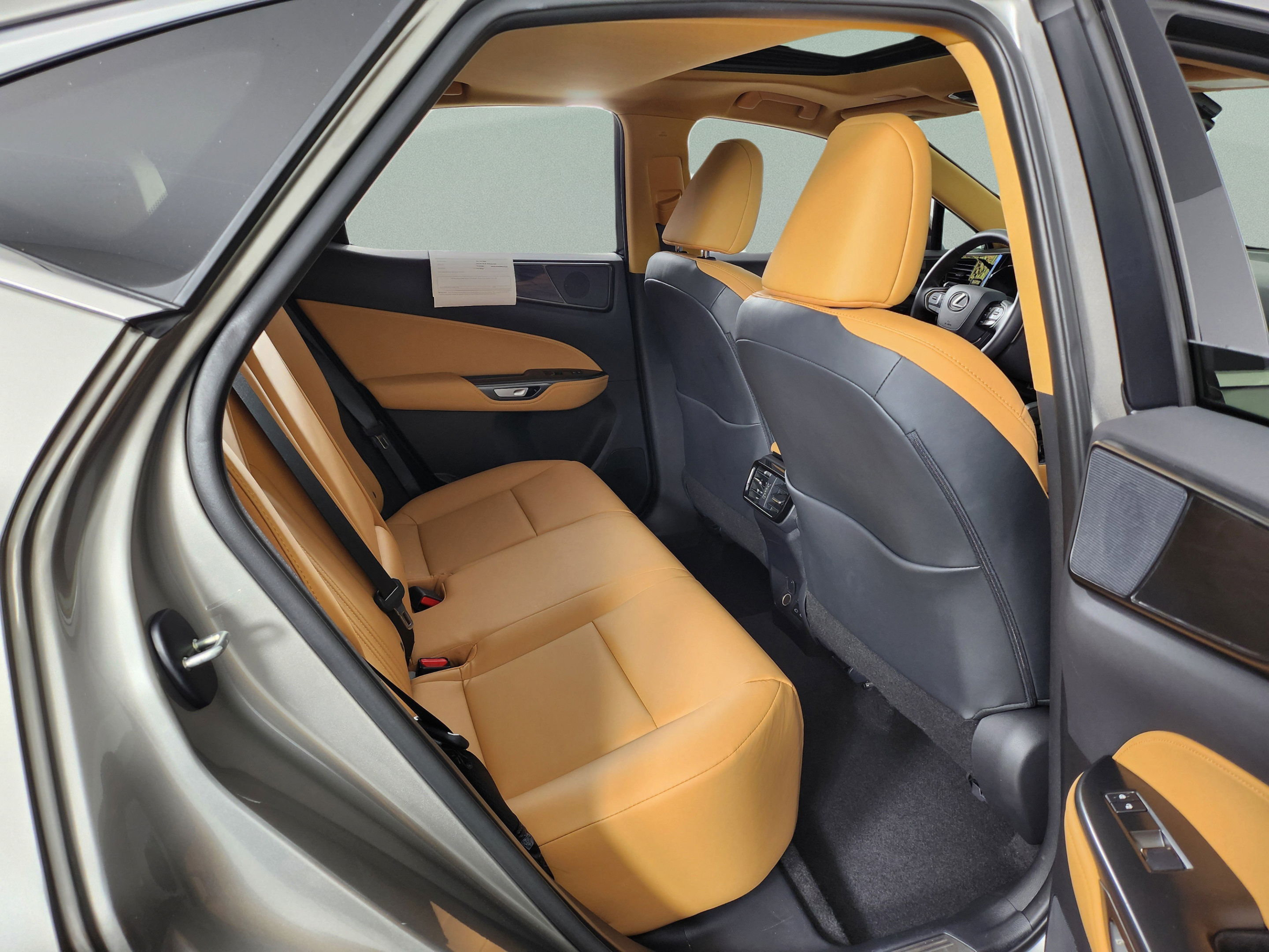 Certified 2025 Lexus NX 250 FWD w/ Towing Package (2000 Lbs) image 25