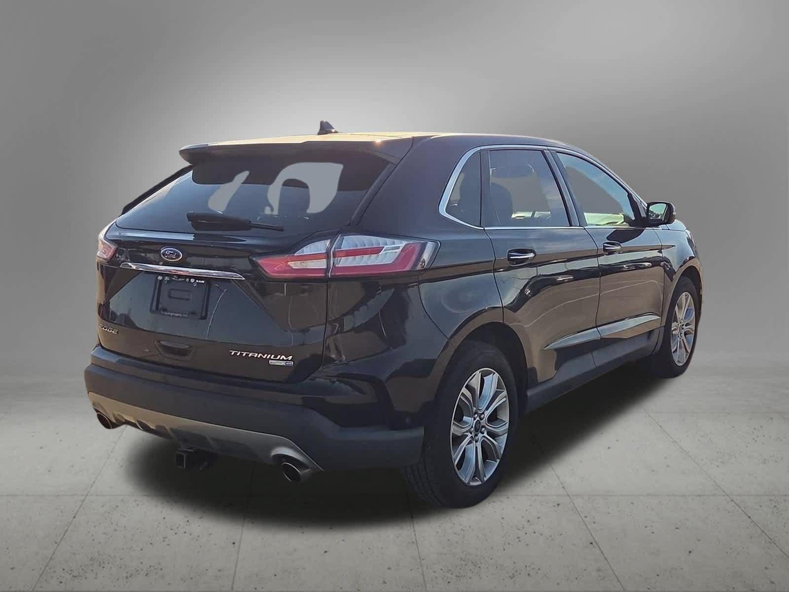 Used 2019 Ford Edge Titanium w/ Equipment Group 301A AWD/4WD image 6