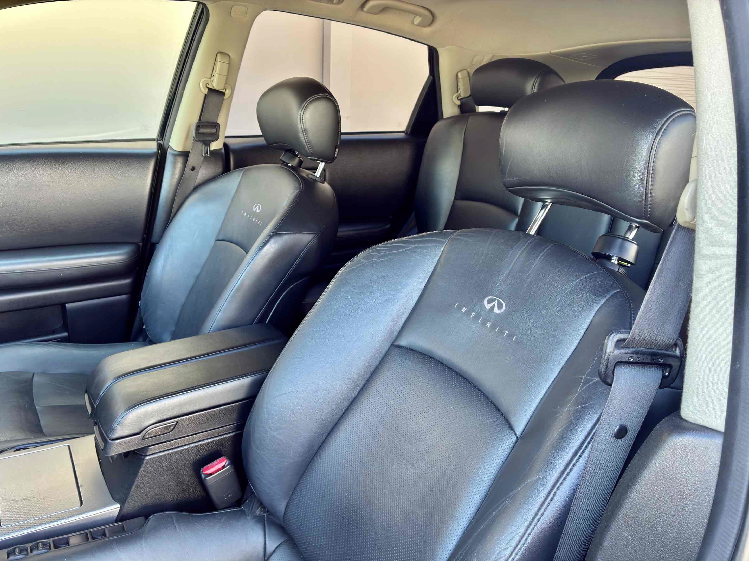 Used 2005 INFINITI FX45 AWD w/ (U01) Technology Pkg image 35