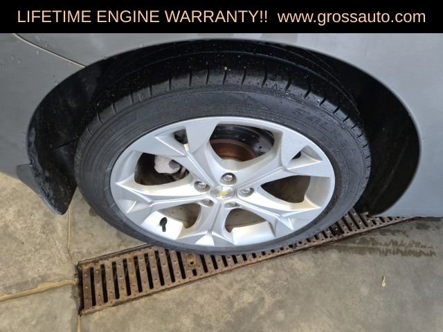 Used 2017 Chevrolet Cruze Premier FWD image 11