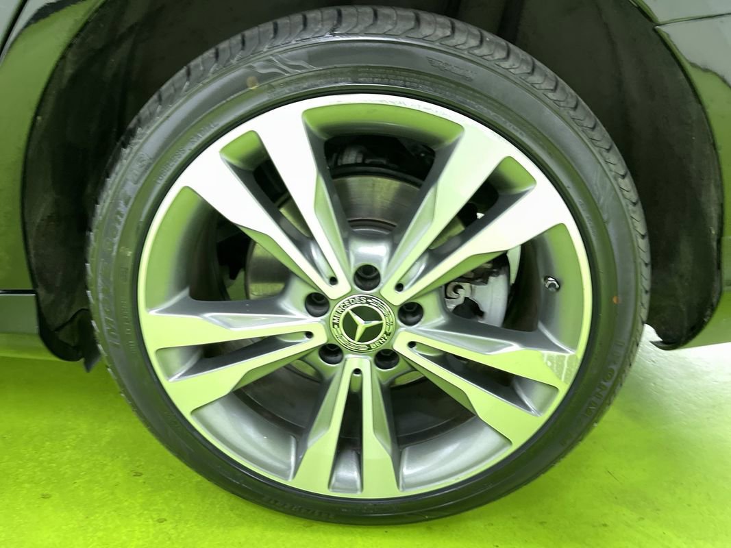 Used 2018 Mercedes-Benz C 300 4MATIC Sedan w/ Multimedia Package image 15