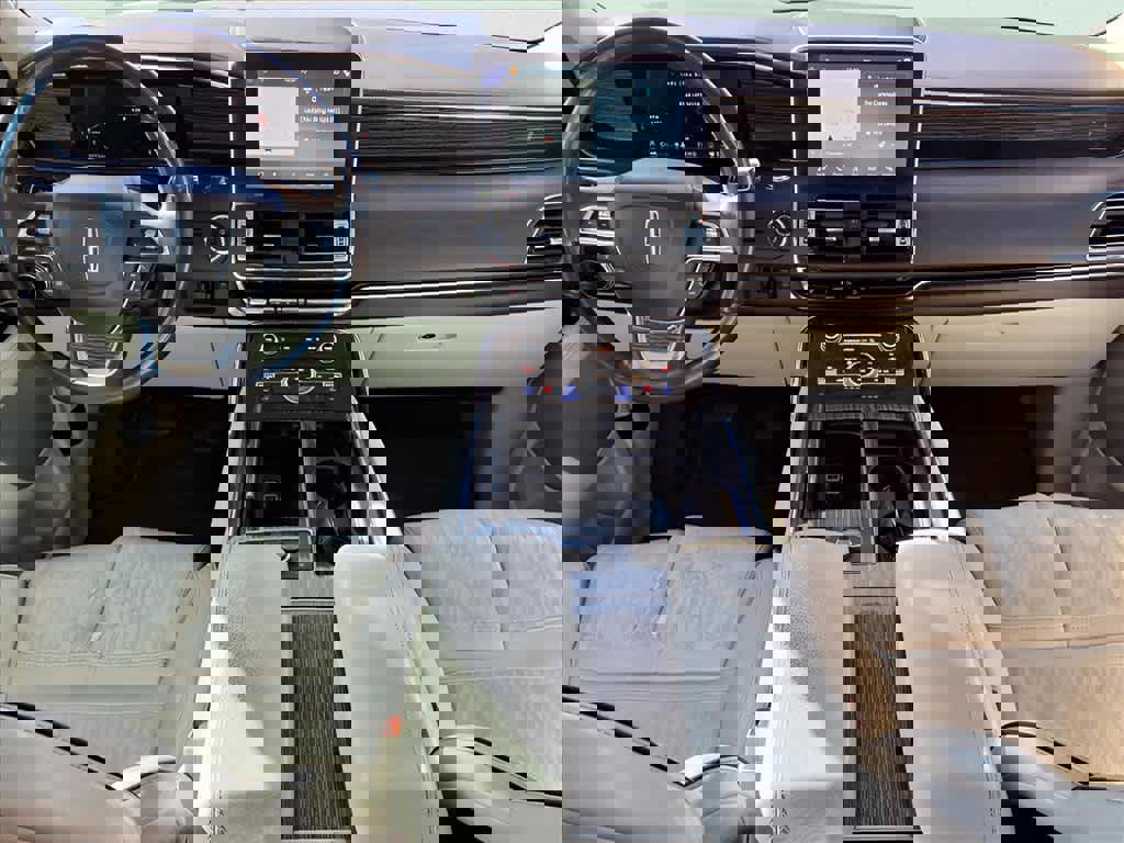 Used 2018 Lincoln Navigator Black Label image 14