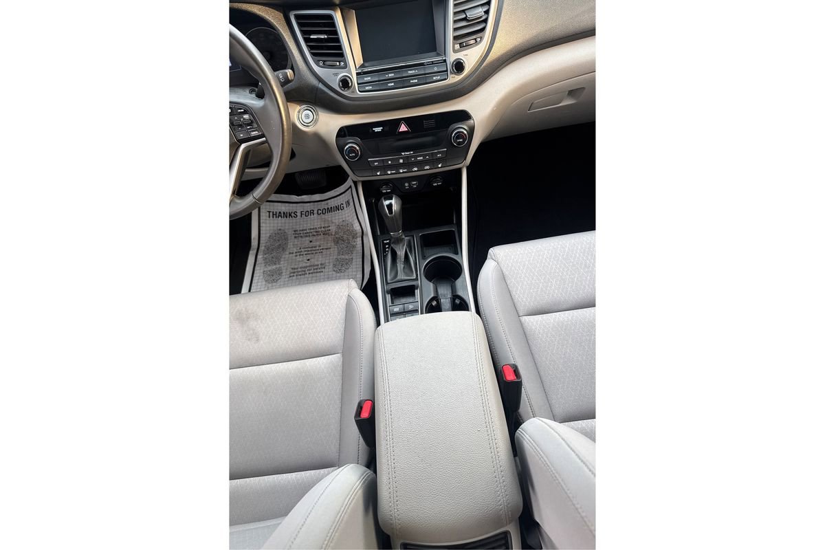 Used 2018 Hyundai Tucson Value w/ Cargo Package AWD/4WD image 15