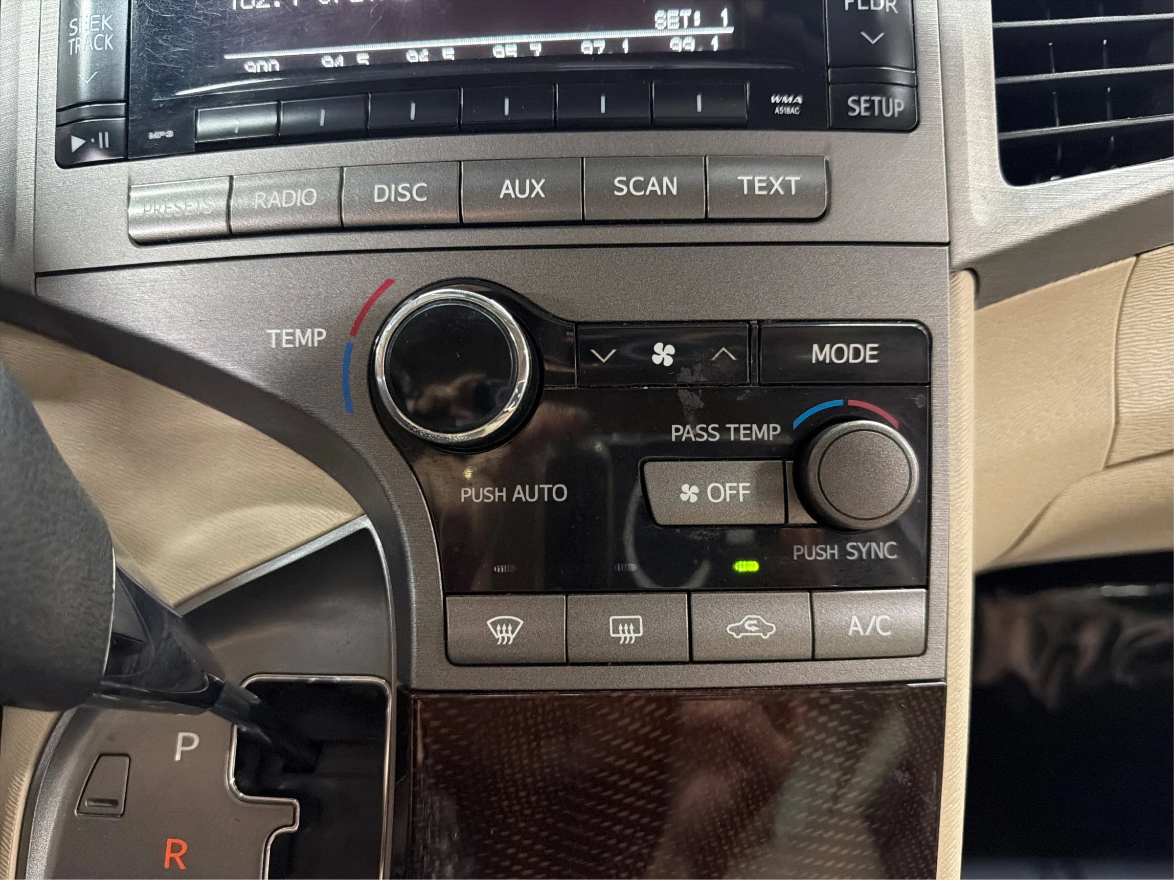 Used 2011 Toyota Venza FWD image 19