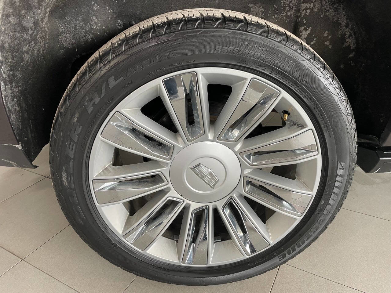 Used 2018 Cadillac Escalade ESV Platinum image 14