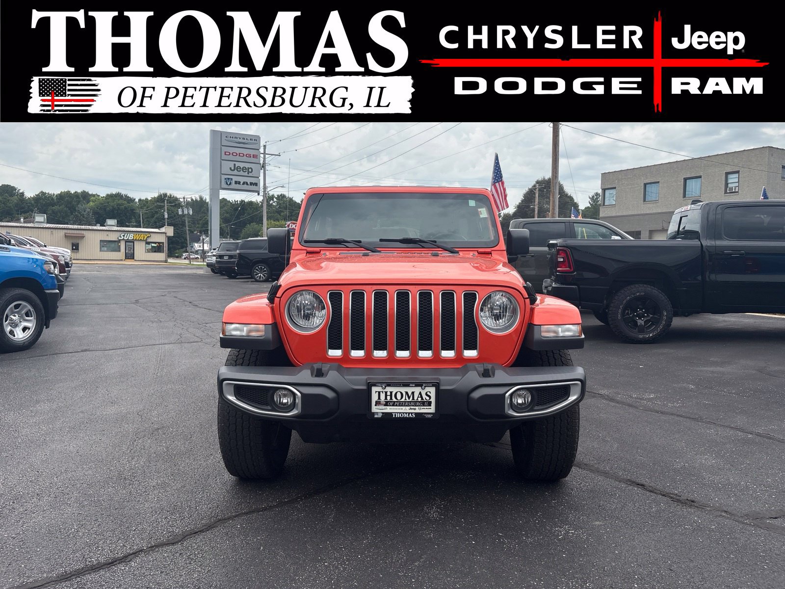 Used 2018 Jeep Wrangler Unlimited Sahara w/ Cold Weather Group AWD/4WD image 2