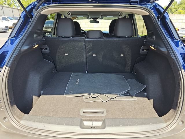 Used 2025 Nissan Kicks SV FWD image 14