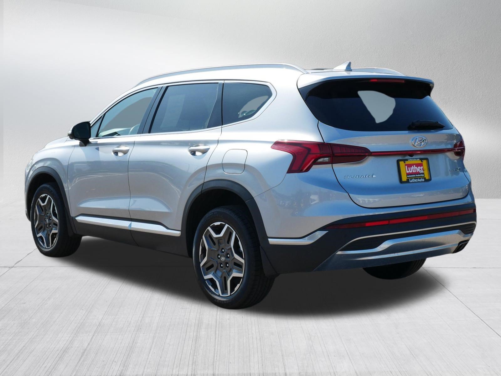 Certified 2023 Hyundai Santa Fe Limited AWD/4WD image 5