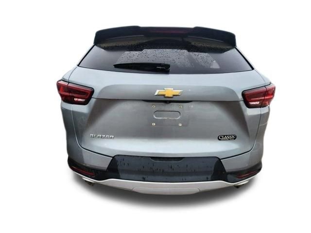 Used 2024 Chevrolet Blazer LT w/ Convenience Package image 9