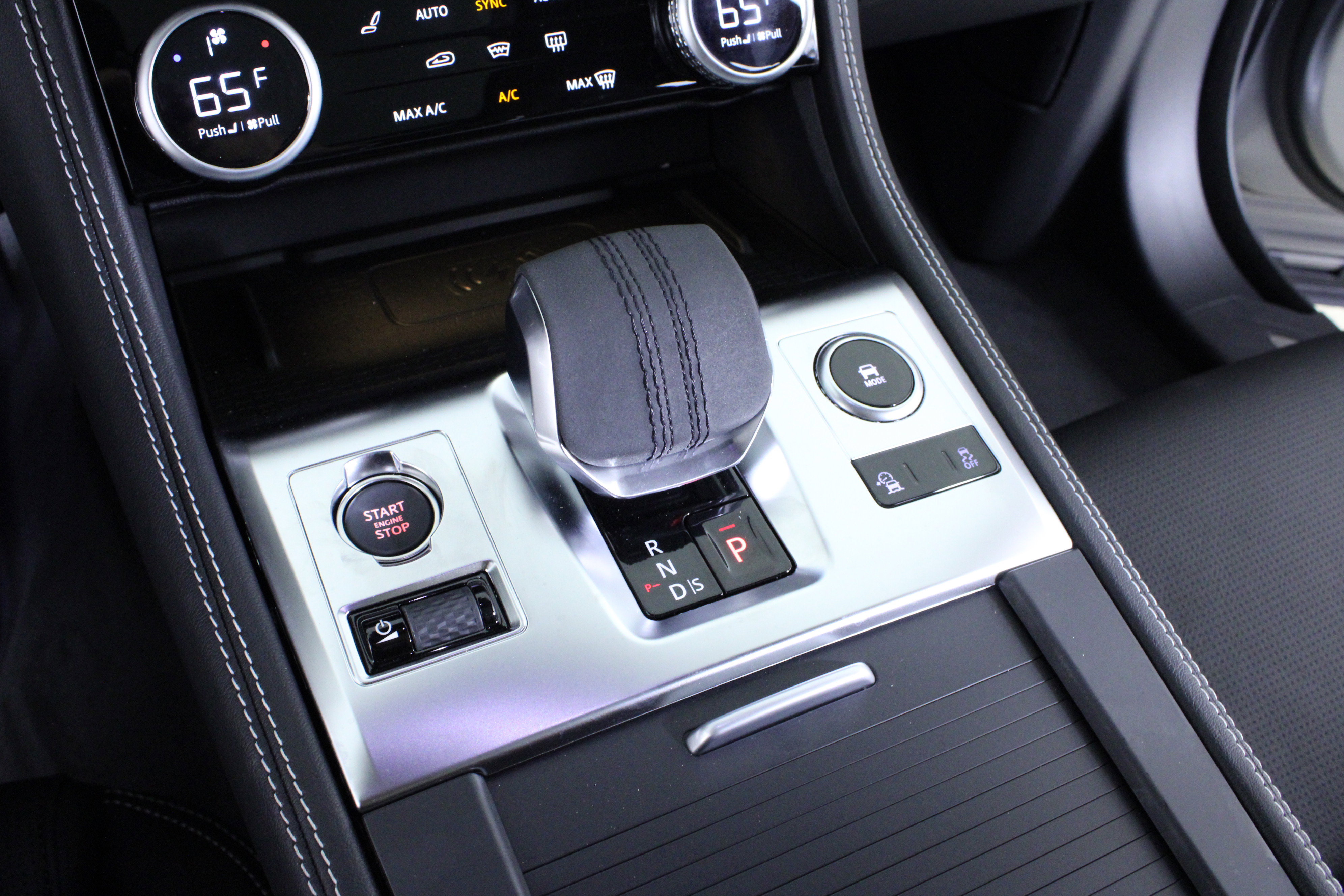 New 2026 Jaguar F-PACE R-Dynamic S image 22