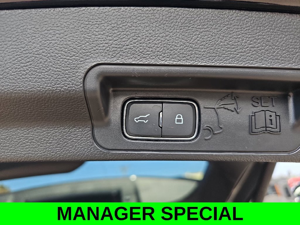 Used 2025 Ford Explorer ST w/ Sun And Sound Package AWD/4WD image 14