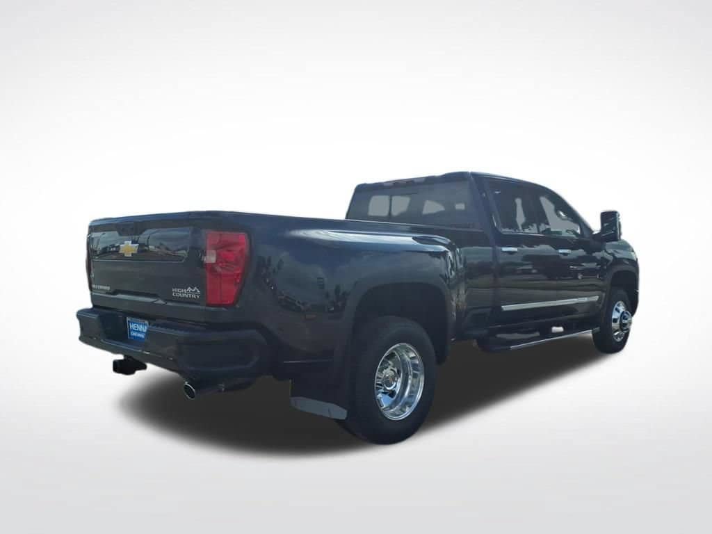 New 2026 Chevrolet Silverado 3500 High Country w/ Technology Package AWD/4WD image 3