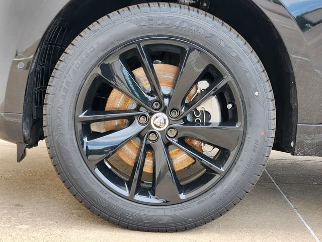 Used 2026 Jaguar F-PACE R-Dynamic S image 7