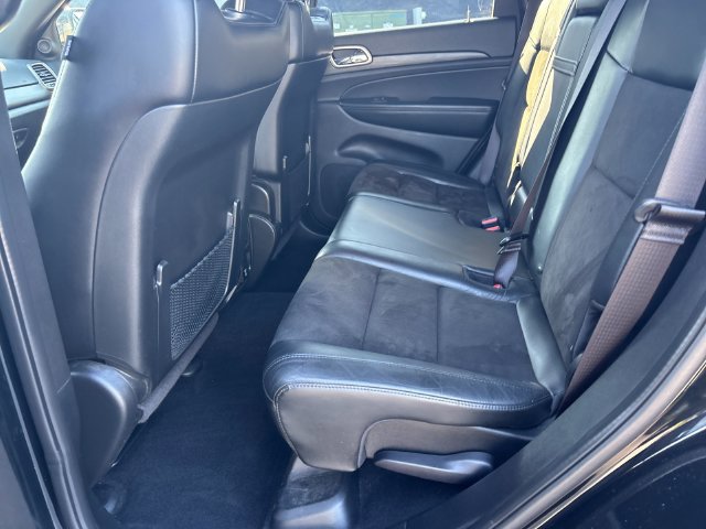 Used 2020 Jeep Grand Cherokee Altitude AWD/4WD image 13
