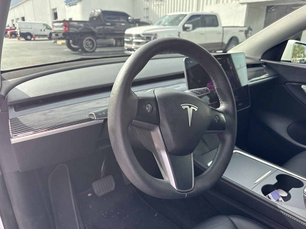 Used 2022 Tesla Model Y Long Range AWD/4WD image 9
