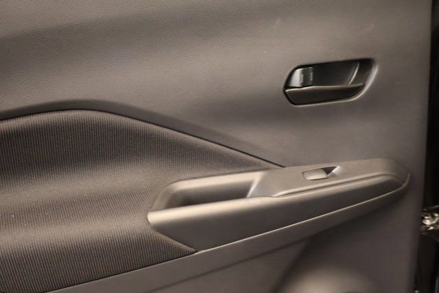 New 2025 Nissan Kicks Play S image 24