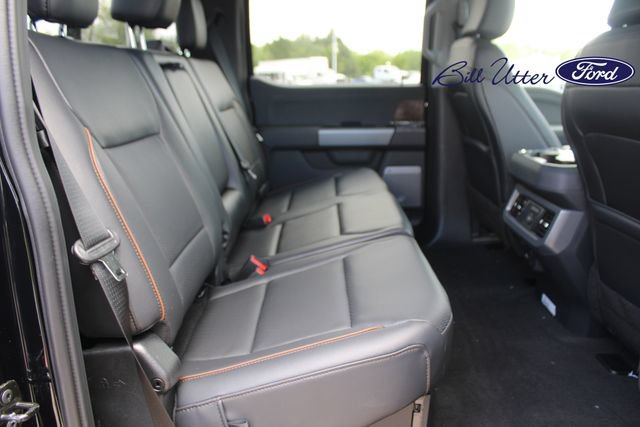 New 2026 Ford F350 Lariat w/ Black Appearance Package AWD/4WD image 8