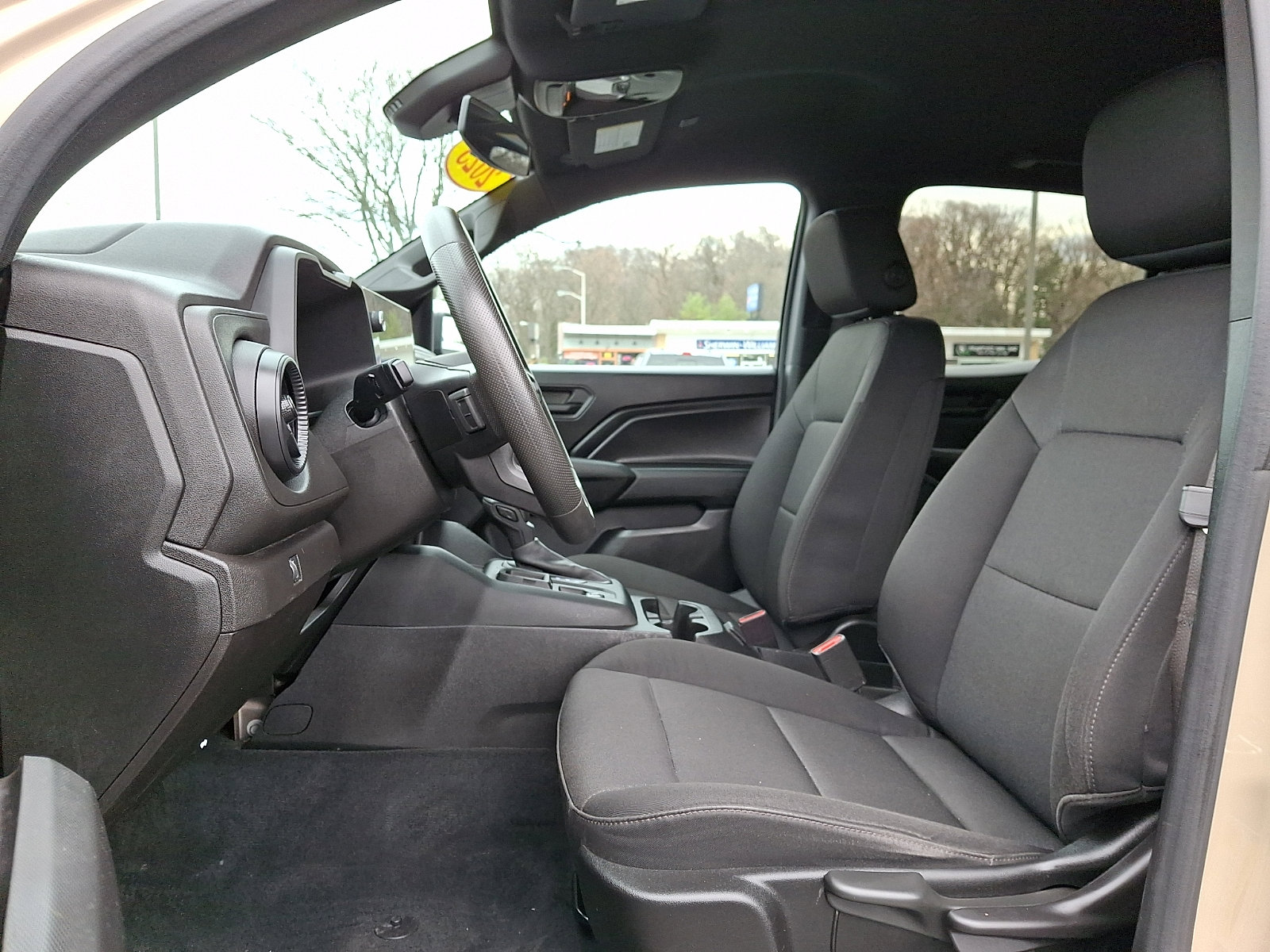 Used 2023 Chevrolet Colorado W/T image 13