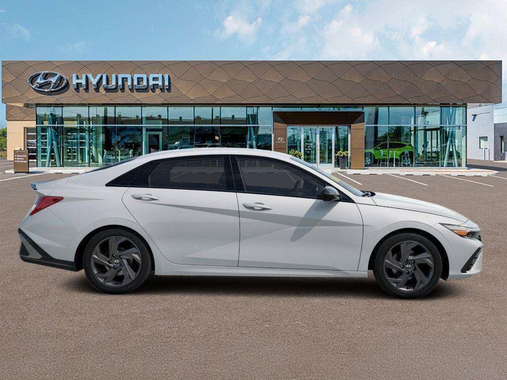 New 2026 Hyundai Elantra SEL Sport FWD image 6