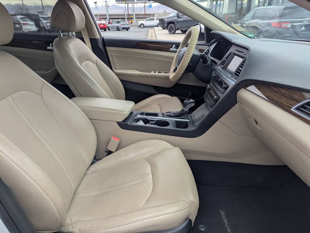 Used 2017 Hyundai Sonata Limited FWD image 35