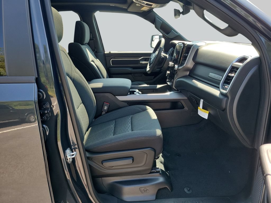 New 2026 RAM 1500 Big Horn AWD/4WD image 36