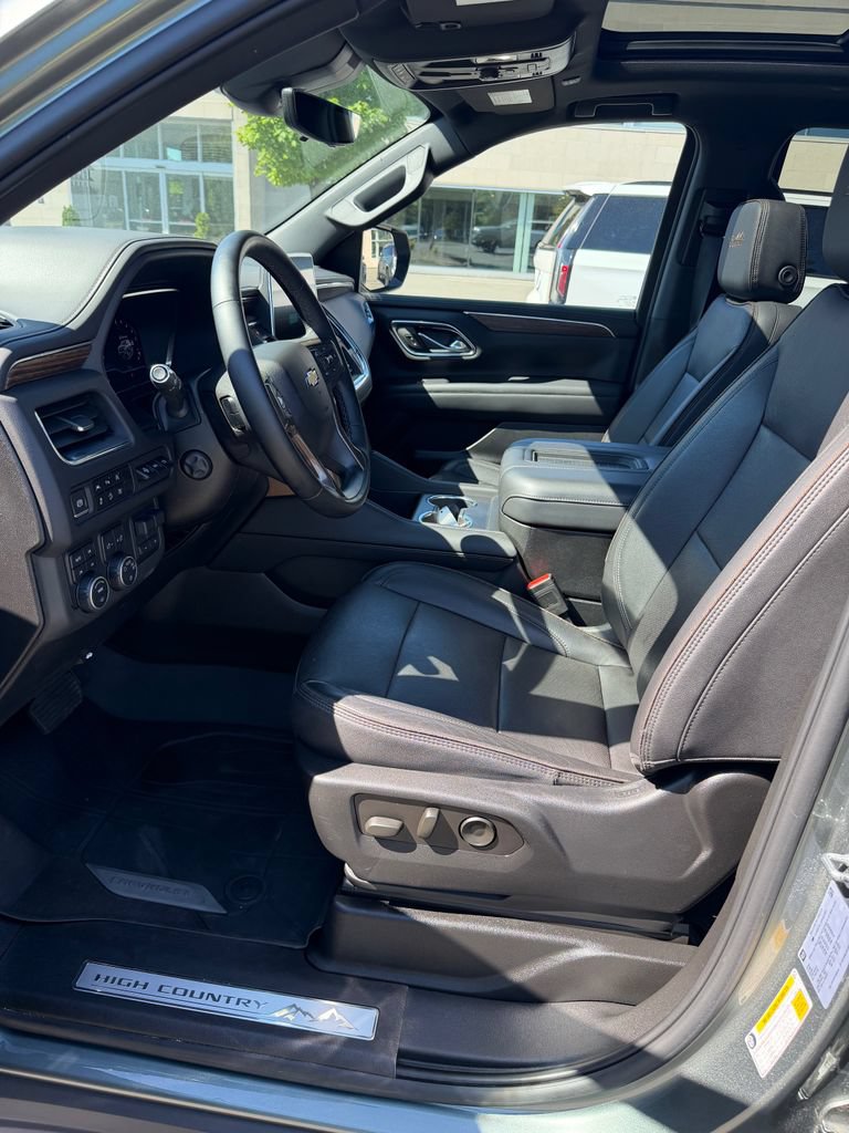 Used 2023 Chevrolet Tahoe High Country AWD/4WD image 8
