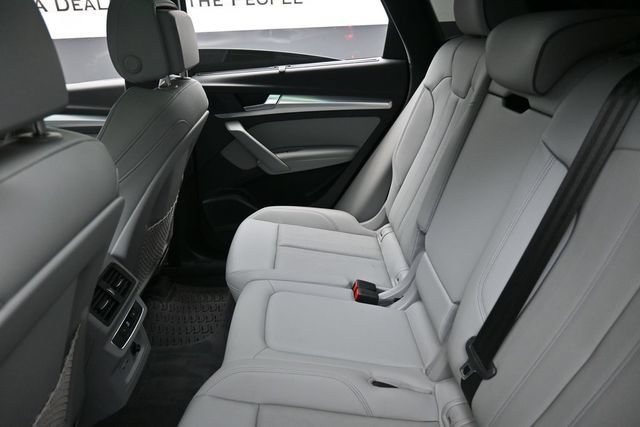 Used 2023 Audi Q5 2.0T Premium Plus w/ Premium Plus Package AWD/4WD image 23