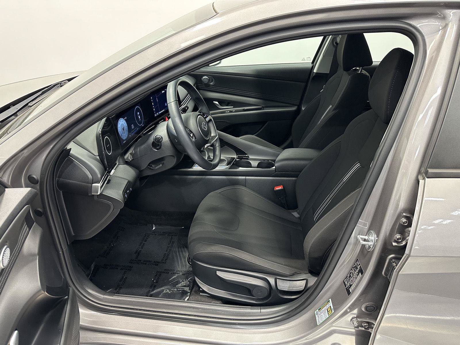 Certified 2023 Hyundai Elantra SEL w/ Convenience Package FWD image 14