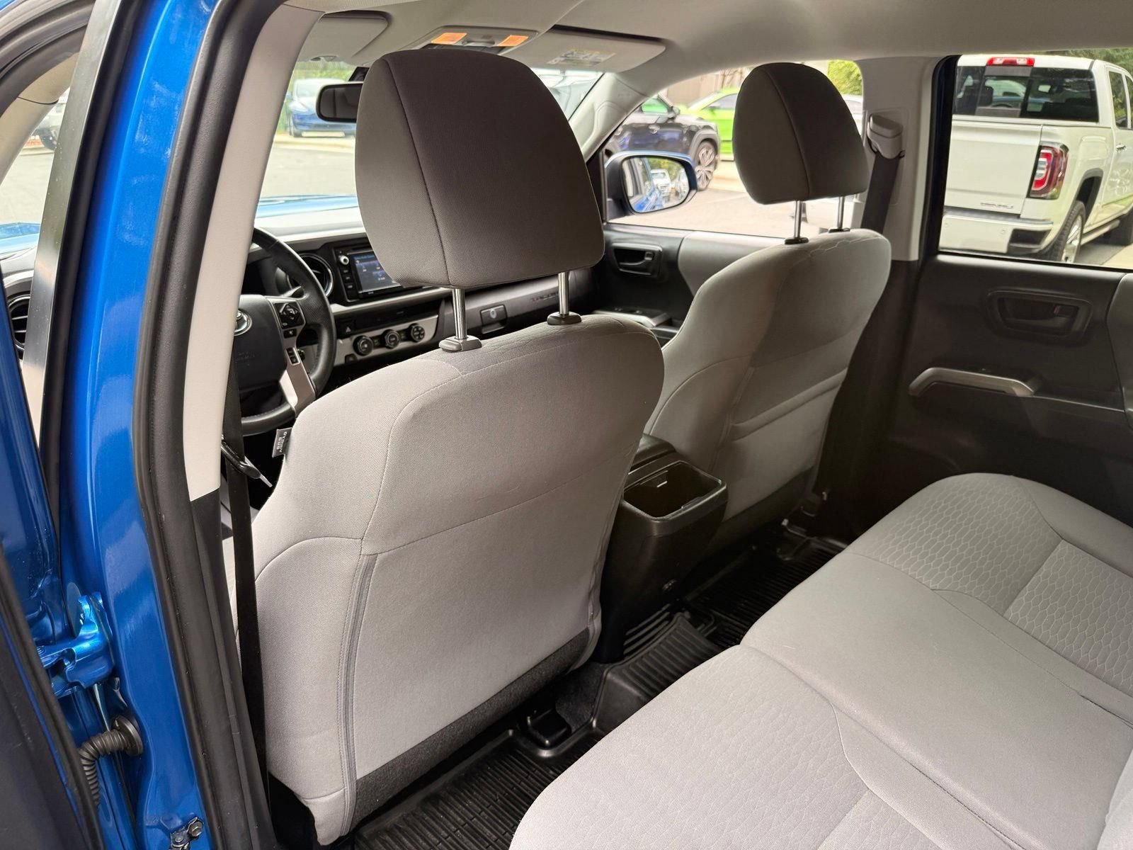 Used 2018 Toyota Tacoma SR5 RWD image 27