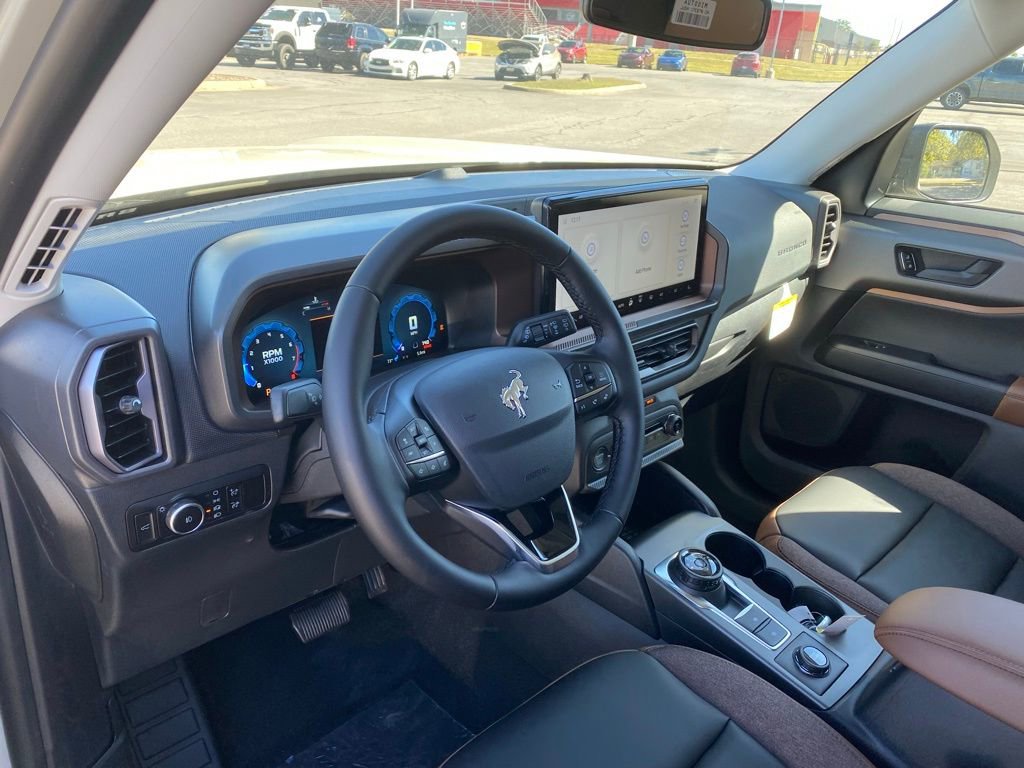 New 2025 Ford Bronco Sport Outer Banks image 13