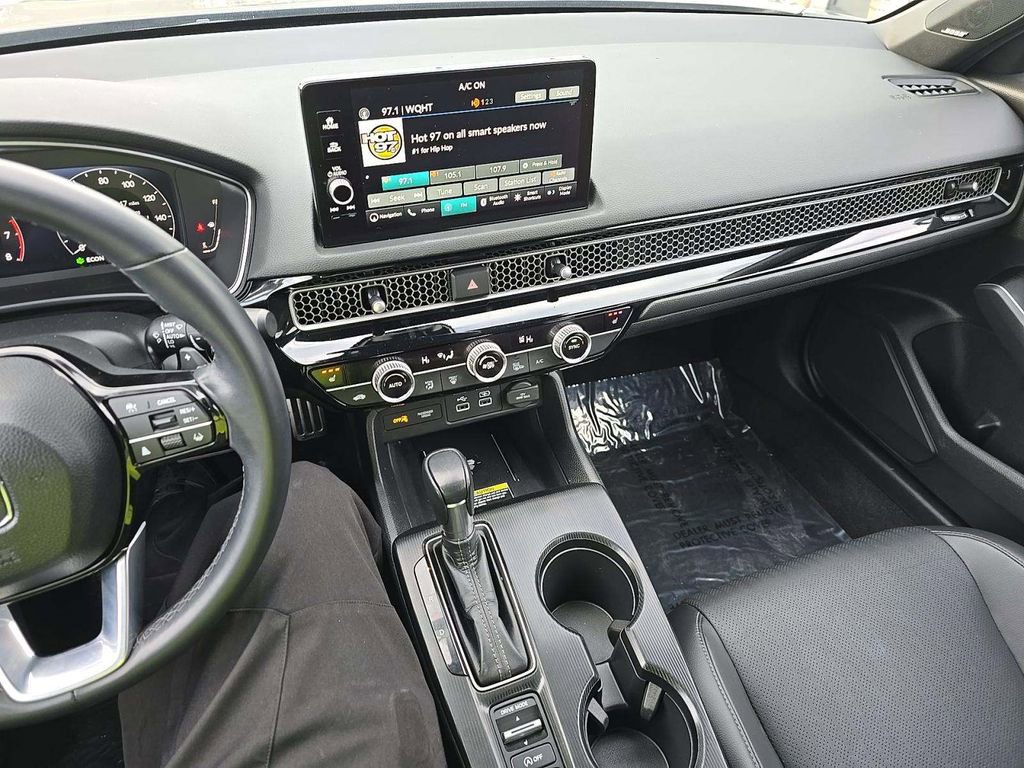 Used 2024 Honda Civic Sport Touring image 7
