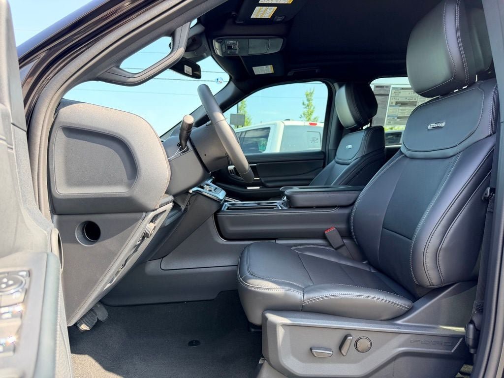 New 2026 Ford Expedition Max Platinum w/ Stealth Appearance Package AWD/4WD image 19