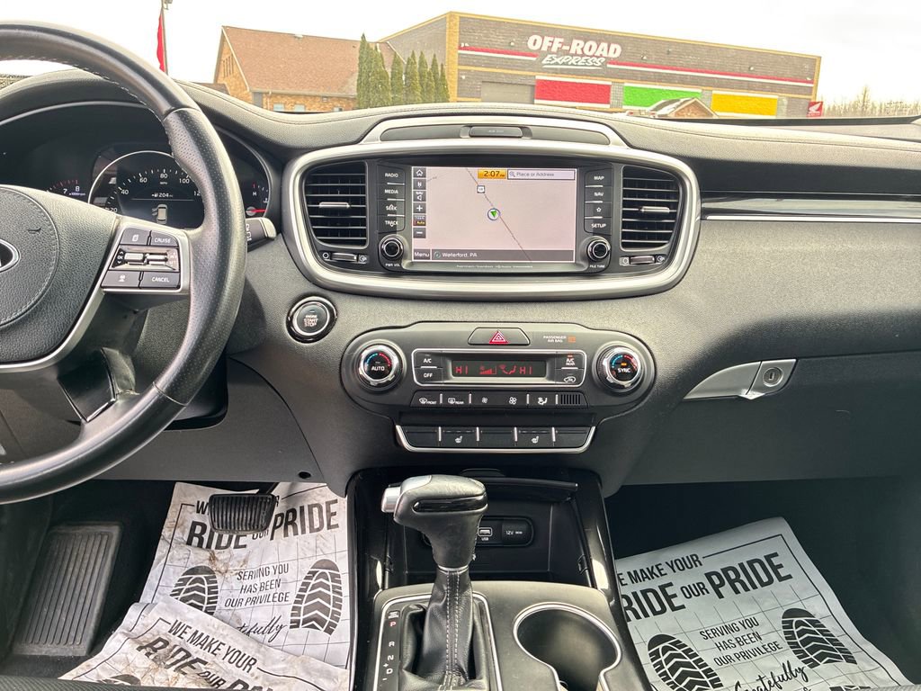 Used 2019 Kia Sorento SX image 21