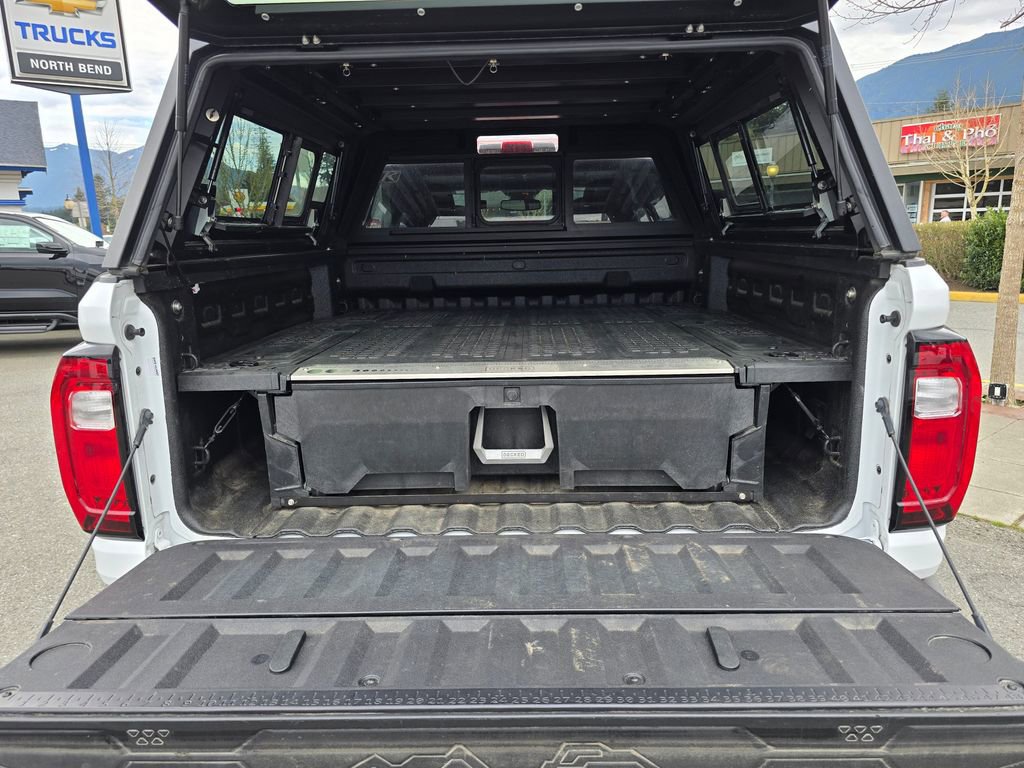 Used 2023 GMC Canyon AT4X w/ Edition 1 AWD/4WD image 15