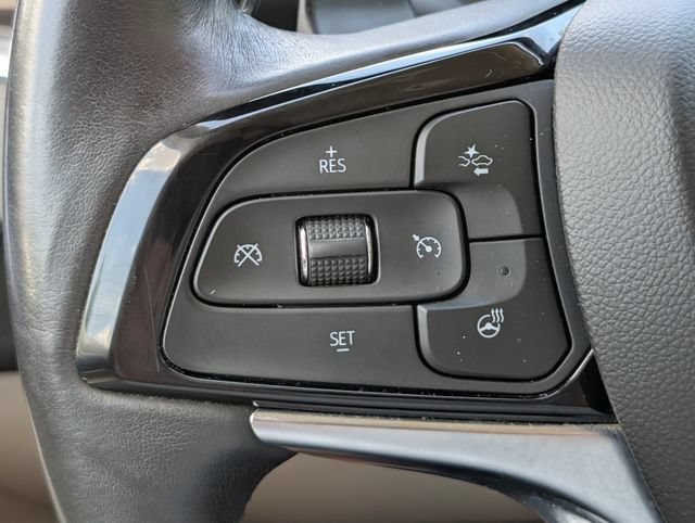 Used 2023 Buick Enclave Essence FWD image 23