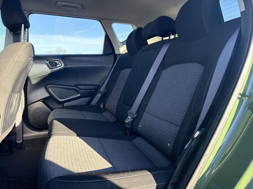 Used 2022 Kia Soul EX image 25