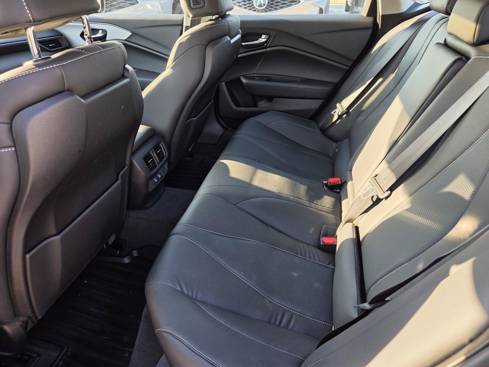 Used 2024 Acura TLX w/ Technology Package FWD image 9