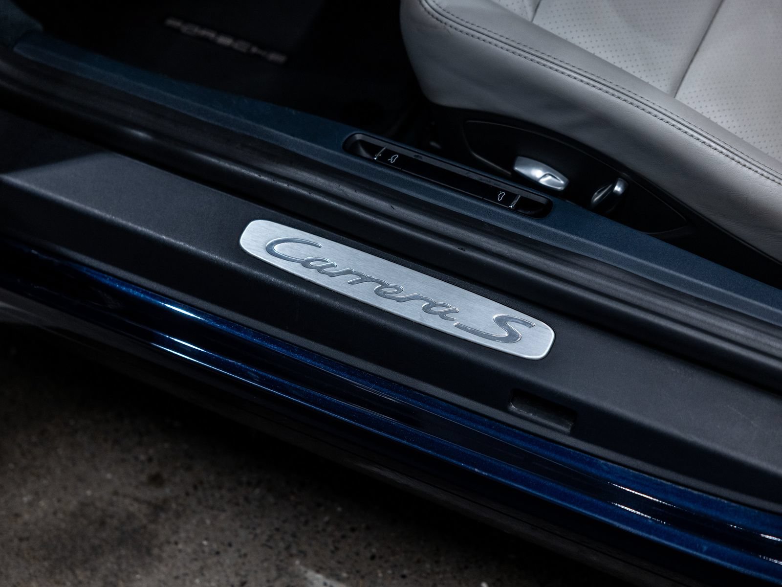 Certified 2019 Porsche 911 Carrera S RWD image 28