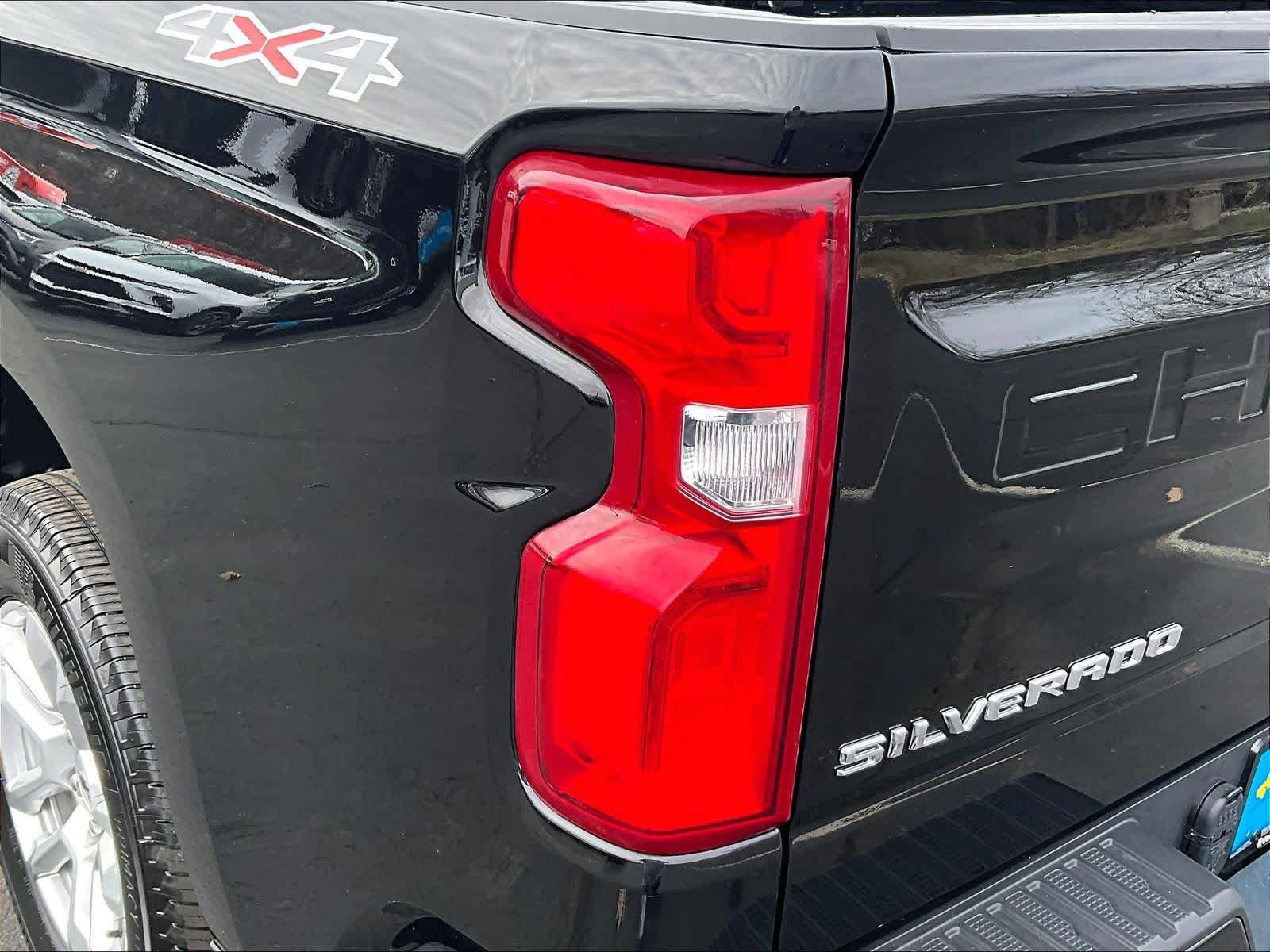 Used 2026 Chevrolet Silverado 1500 RST AWD/4WD image 35