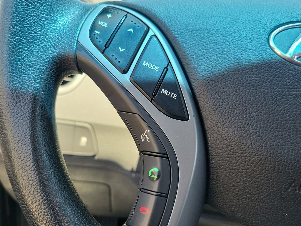 Used 2015 Hyundai Elantra SE w/ Option Group 02 FWD image 23