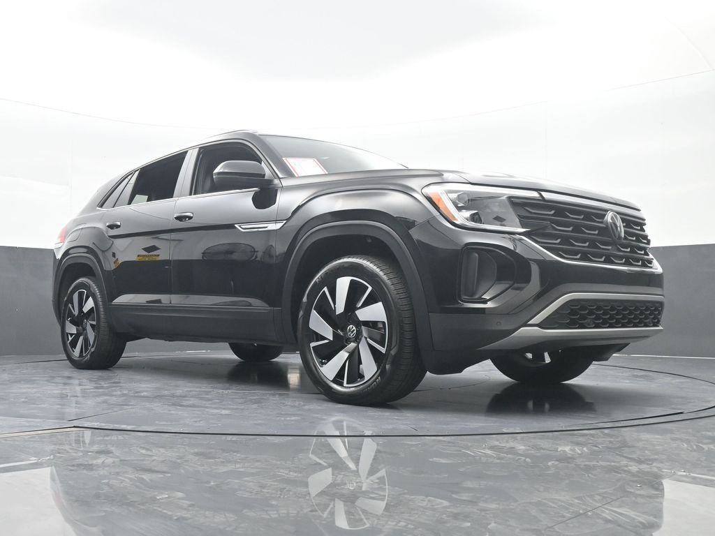 Used 2024 Volkswagen Atlas Cross Sport SE image 61