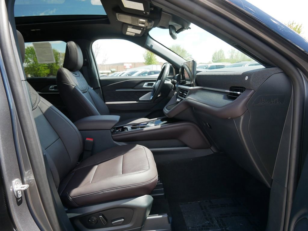 New 2026 Ford Explorer Platinum AWD/4WD image 15