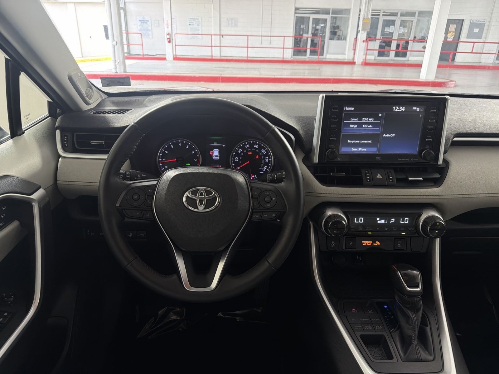 Used 2019 Toyota RAV4 XLE Premium w/ Cold Weather Package AWD/4WD image 16