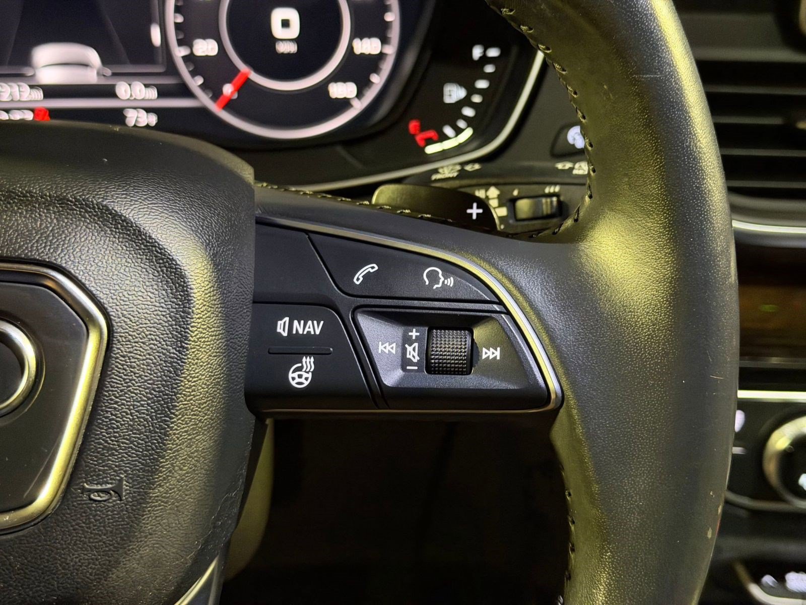 Used 2019 Audi Q5 Premium w/ Premium Plus Package AWD/4WD image 29