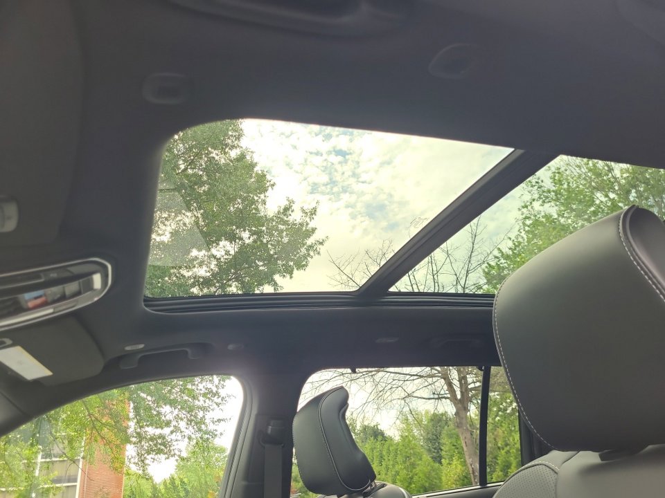 New 2025 Jeep Grand Cherokee L Overland w/ Luxury Tech Group IV image 21