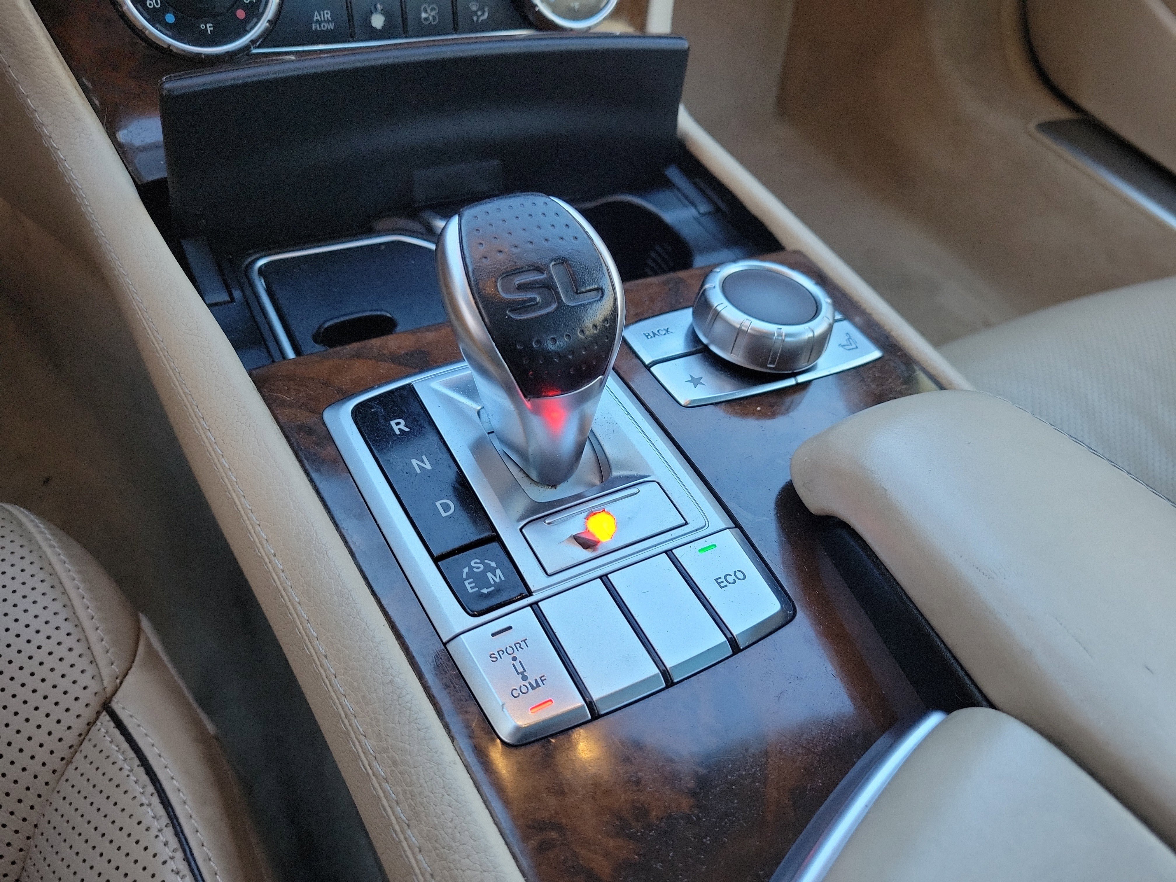 Used 2014 Mercedes-Benz SL 550 image 17