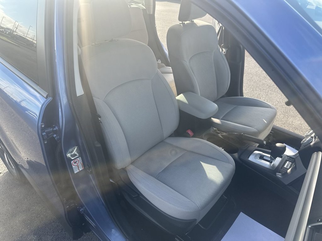 Used 2018 Subaru Forester 2.5i Premium w/ All-Weather Package AWD/4WD image 31