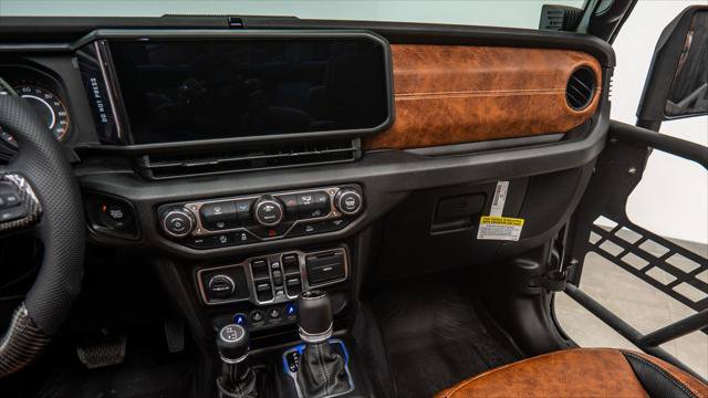Used 2026 Jeep Gladiator Sport AWD/4WD image 25